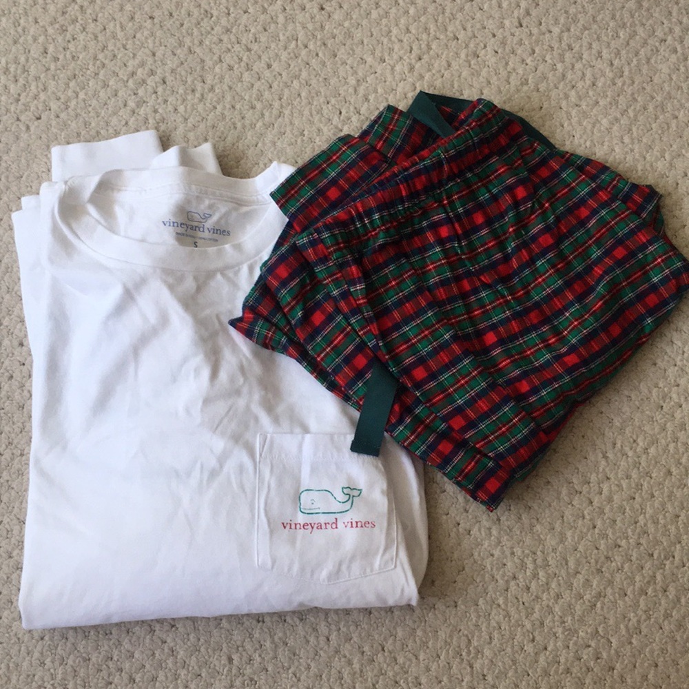 Vineyard Vines Holiday Pajama Set